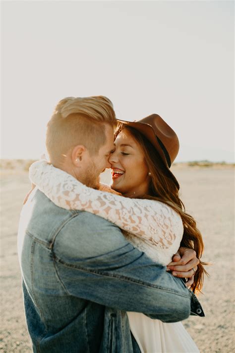 Couples Session Inspiration Including Posing Ideas And Outfit