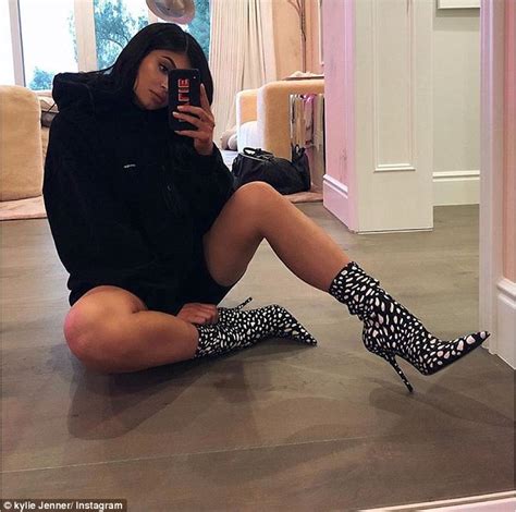 Kylie Jenner Proudly Poses In A Thong One Month After Birth Daily