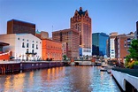 Milwaukee Skyline Stock Photos, Pictures & Royalty-Free Images - iStock