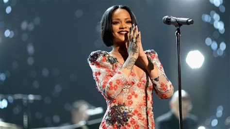 Rihanna Responds To Fan Asking For ‘r9 Album 2021 Energy Complex