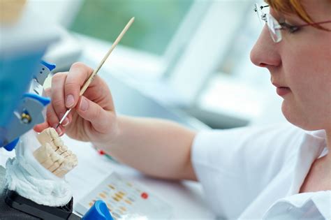 Dental Lab Technician Schools In The Us Which One Is Right For You