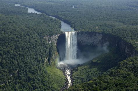 Kaieteur Falls Facts Information And Tours Guyana South America Guide