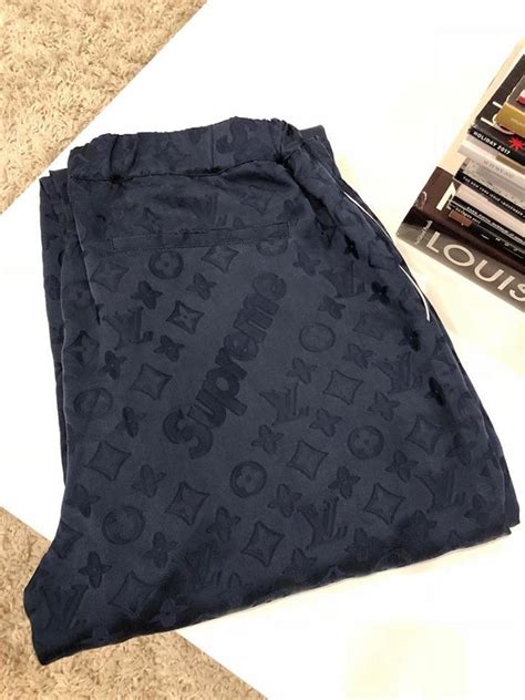 Louis vuitton casual pants comes in a black tone in a solid cotton material, with a pleated front, draped front pockets, slit pockets at back and wide legs with cuffed hems. Louis Vuitton x Supreme Blue Box Navy Monogram Logo Pajama ...