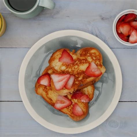 what do you put on your french toast popsugar food