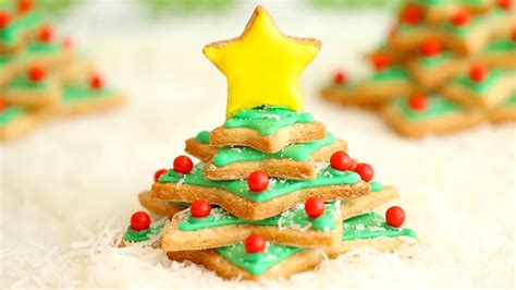 We are nicole & brielle, a mom & daughter duo who simply love to cook & craft! Irish Shortbread Christmas Tree Cookies - Gemma's Bigger ...