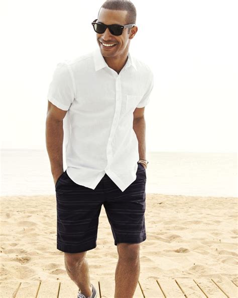 Following a few style tips will help you know exactly what to wear to a beach wedding. Men Who Wear White Shirts Is The Most Handsome! - Men ...