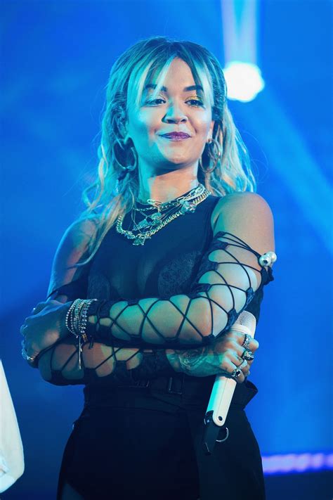 Www.xvideocodecs.com american express 2019 the american express company is also hailed as amex. RITA ORA Performs at American Express Gold Launch at Casino Del Bosque in Mexico City 10/17/2019 ...