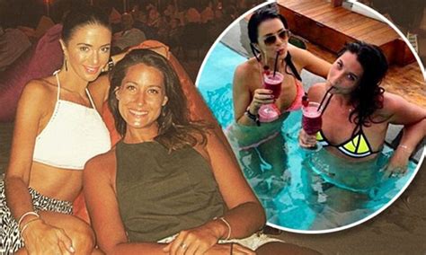 The Bachelor 2015s Bec Chin And Emily Simms Enjoyed Bikini Filled Bali Trip Daily Mail Online