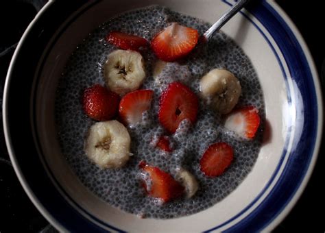 The 99 Cent Chef Chia Pudding With Fruit