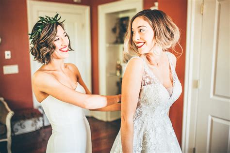 Maid Of Honor Etiquette For Wedding Dress Shopping