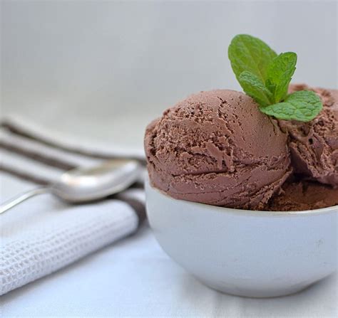 Chocolate Ice Cream Recipe For Heavenly Chocolate Ice Cream Thats