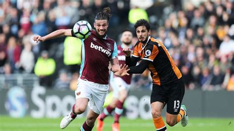 West Hams Aaron Cresswell Backs Andy Carroll To Make England World Cup