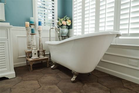 How much does it cost to refinish your bathtub? What Is The Difference Between Bathtub Refinishing and ...