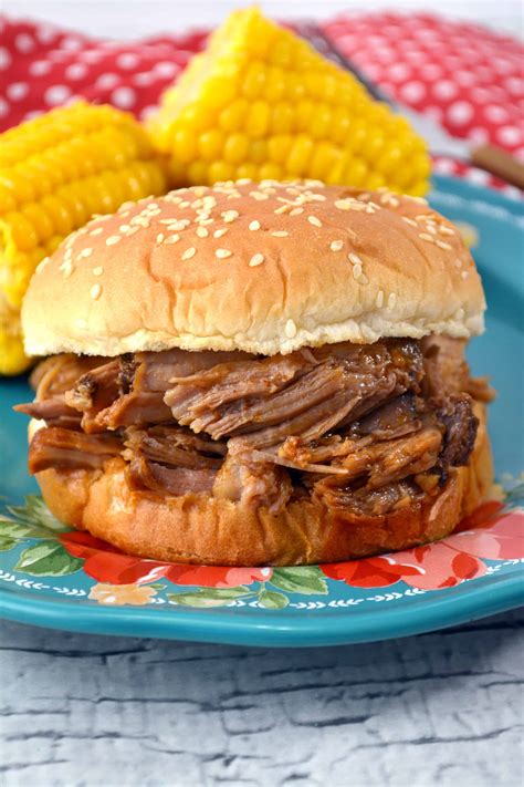 Slow Cooker Pulled Pork Sandwiches Bbq Pulled Pork