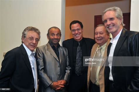 Frankie Valli Joe Pesci Joe Piscopo Joe Grano And Bob Gaudio Pose