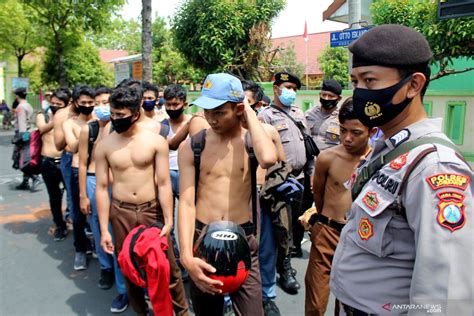 Puluhan Remaja Jaktim Peserta Demo Di Dpr Dipulangkan Antara News