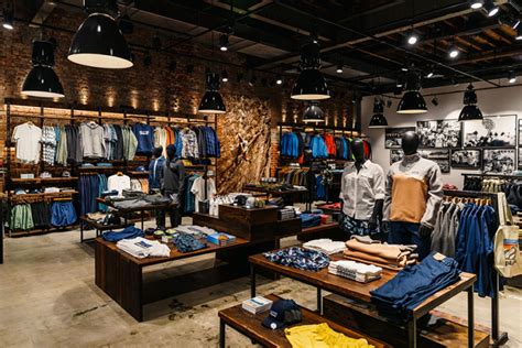 10 Best Mens Fashion Stores In Byron Bay Man Of Many