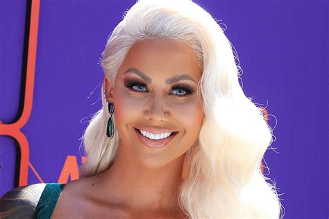 amber rose debuts new long hair during quarantine