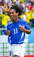 Ronaldinho selección de Brasil 2006 | Ronaldinho gaucho, Jogadores de ...