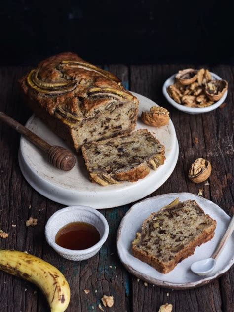You don't want it smooth, there should be some small lumps. easy-eggless-banana-bread - Bake with Shivesh