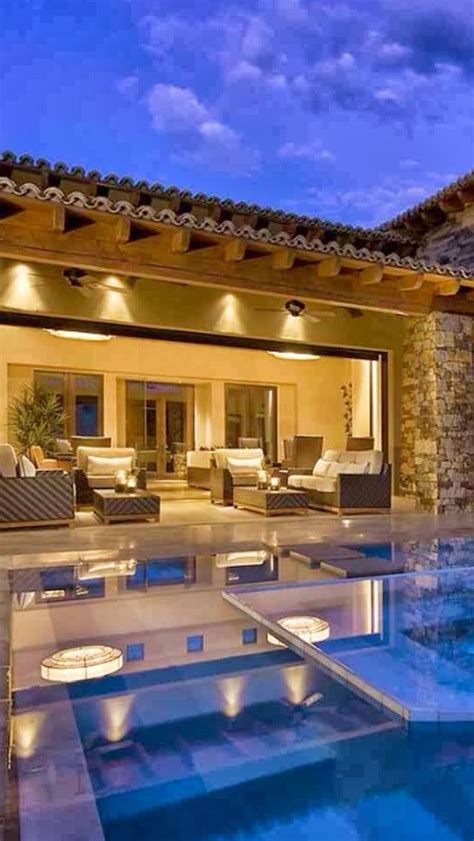 Luxury Homes With Pools Luxurydotcom Via Houzz Exteriores De Casas