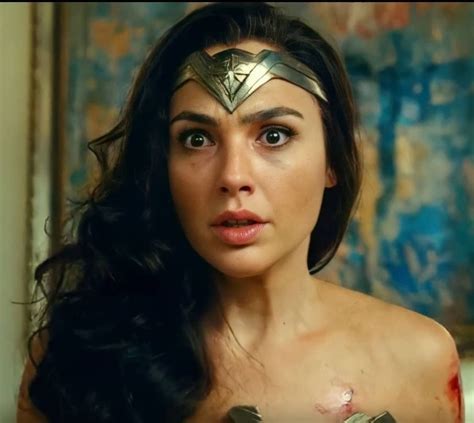 Gal Gadot Face When She Realize How Much Cocks Shes About To Take Scrolller