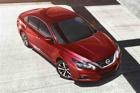 2015 Vs 2016 Nissan Altima Whats The Difference Autotrader