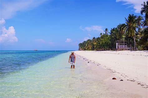 Exploring Panampangan Island Home Of The Longest Sandbar In The