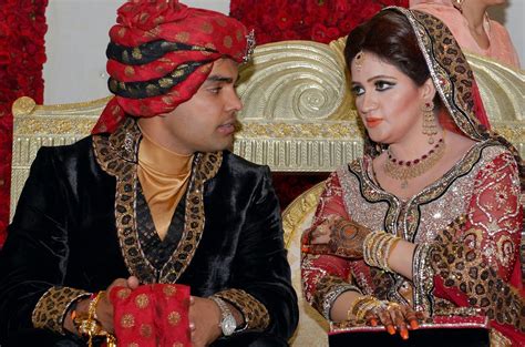 A practicing lawyer that has interest in stocks, startups, politics, coffee ascolaw.co. Pakistani Cricketer Umar Akmal with Wife: Wedding Pictures ...