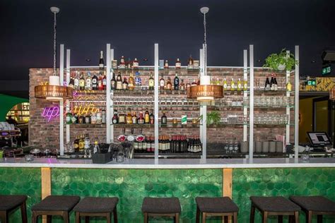 Yes, you can make a reservation by picking a date, time, and party size. Metro City Kitchen, Utrecht - Menu, Prices, Restaurant ...