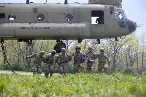 Dvids Images The 3rd Combat Aviation Brigade Conducts Sling Load