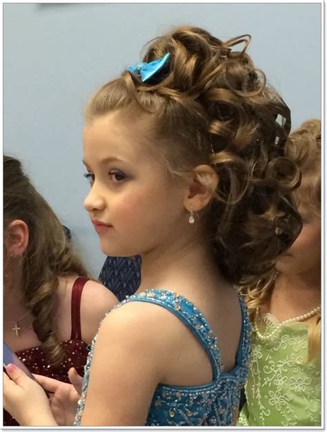 136 Adorable Little Girl Hairstyles To Try