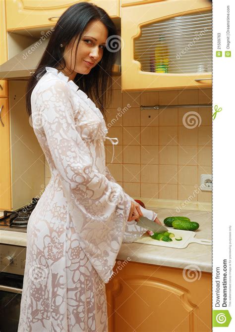 Femme Sexy Faisant Cuire Dans La Cuisine Image Stock Image Du