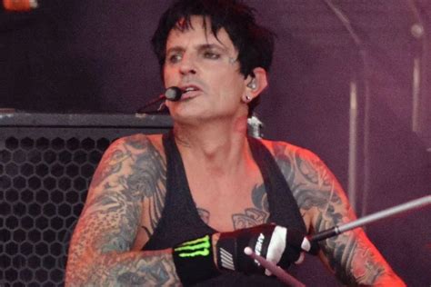 Tommy Lee Net Worthhis Biography Wiki Lifestyle And More Celebs Article