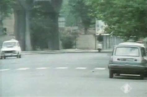 Oggi in tv ago non trova lavoro, così decide di tentare la fortuna come pony express ma presto si invaghisce di una donna da sogno. IMCDb.org: Renault 5 Série 1 R122 in "Il ragazzo del ...