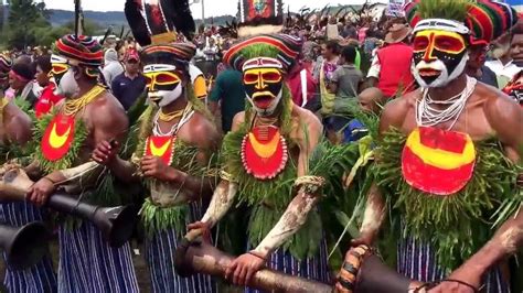 Mind Blowing Massive Tribal Sing Sing Papua New Guinea Youtube