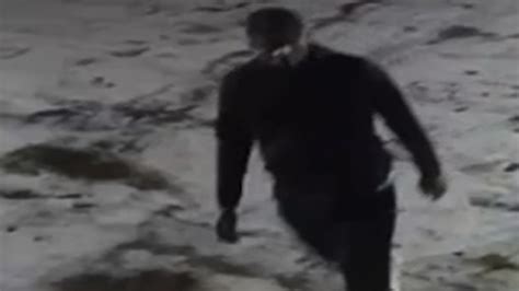Brooklyn Groping Police Search For Man Who Groped Woman Through Open