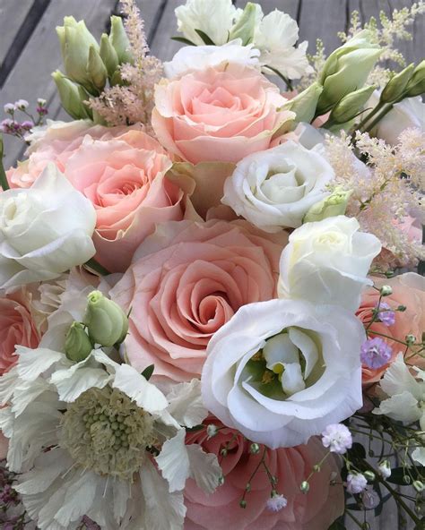 Romanticize Your Floral Arrangements With The Harmony In Peach Rose