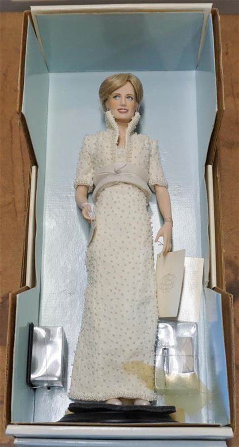 Lot The Franklin Mint Diana Princess Of Wales Porcelain Portrait Doll