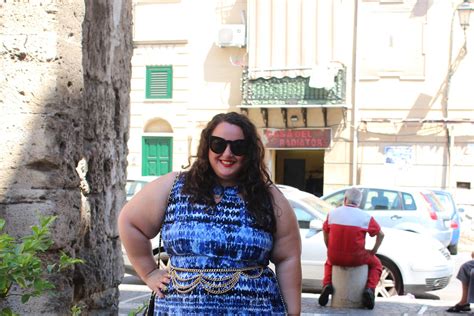 7 Ways To Wear Maxi Dresses And Midis When You Are Short And Plus Size