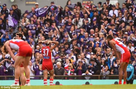 Adam Goodes Booed By Fremantle During The Sydney Swans Loss In Perth As Buddy Franklin Is Ruled