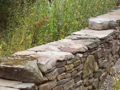 Dry Stack Rock Wall For The Front Circle Garden With Images Dry