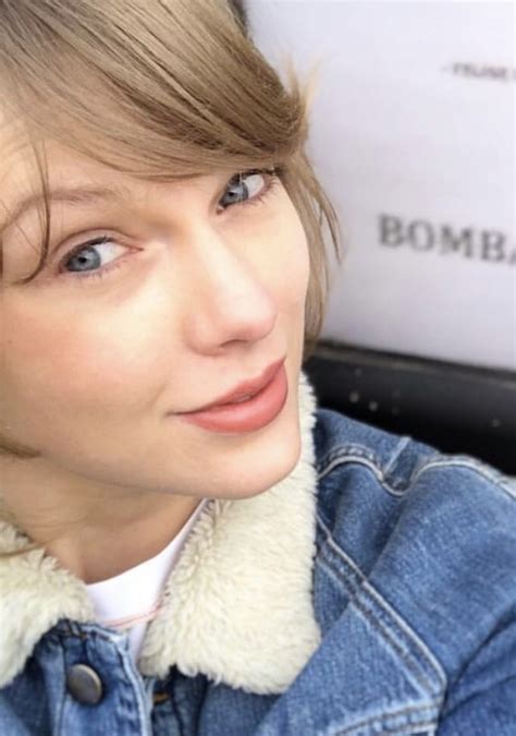 Taylor Swift Without Makeup 20
