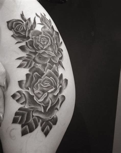 Black And Grey Thigh Roses Tattoo Pin Tattoos By Oksana Weber Rose