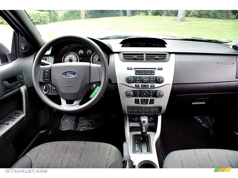 2010 Ford Focus Sedan Best Image Gallery 613 Share And Download