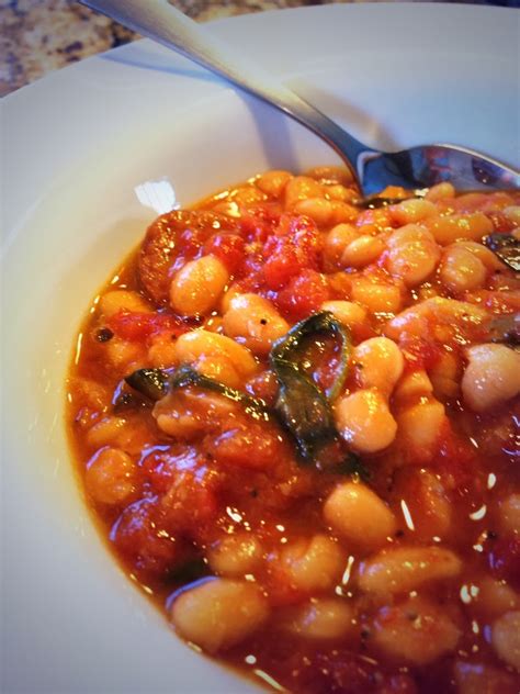 The Healthy Hausfrau Recipe Easy Slow Cooker White Bean And Sausage