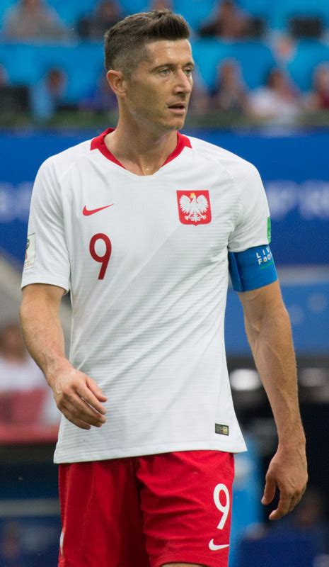 Lewandowski играет с 2014 в бавария мюнхен (фкб). Robert Lewandowski — Wikipédia