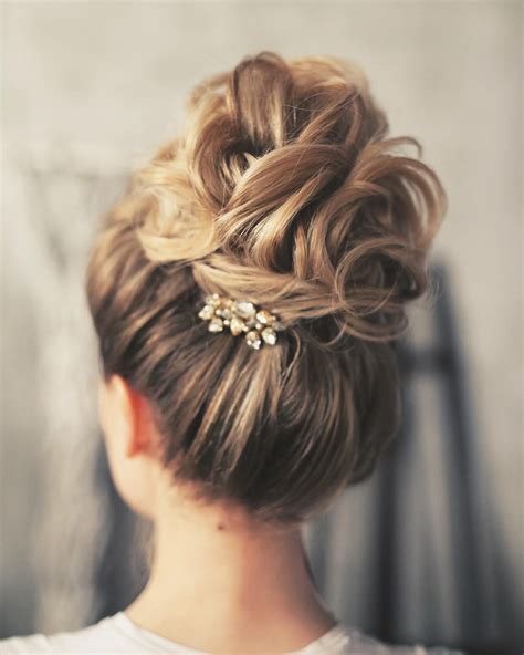 51 Beautiful Bridal Updos Wedding Hairstyles For A Romantic Bride Updo Hairstyles Messy Updo