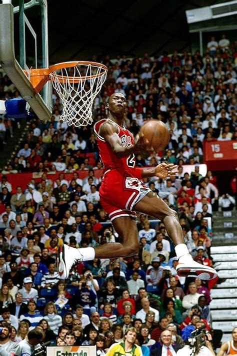 Makeuseof Michael Jordan Flying Dunk Classic Poster Art
