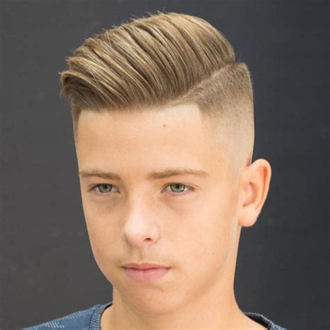 Coupe de garçon de 9 ans. Coupes de cheveux cool pour garçons de 7, 8, 9, 10, 11 et ...